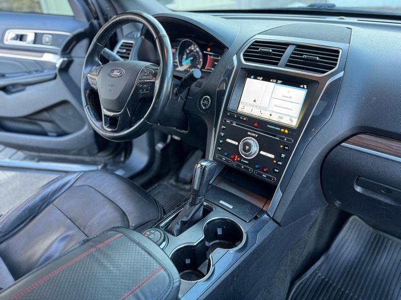 Ford Explorer Limited 4WD 2017