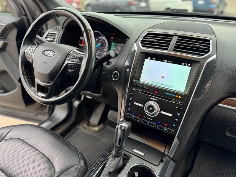 Ford Explorer Limited 4WD 2017