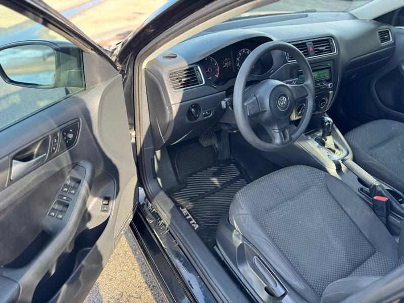 Volkswagen Jetta S 2013