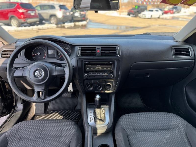 Volkswagen Jetta S 2013