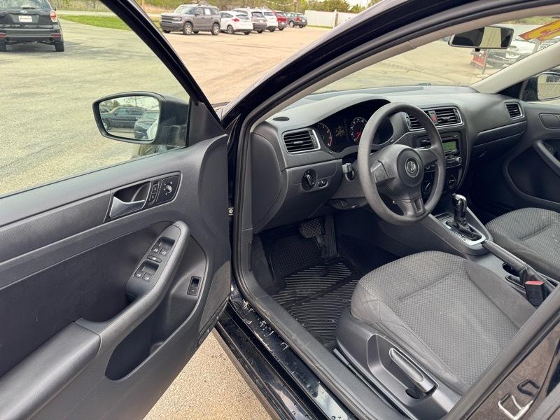 Volkswagen Jetta S 2013