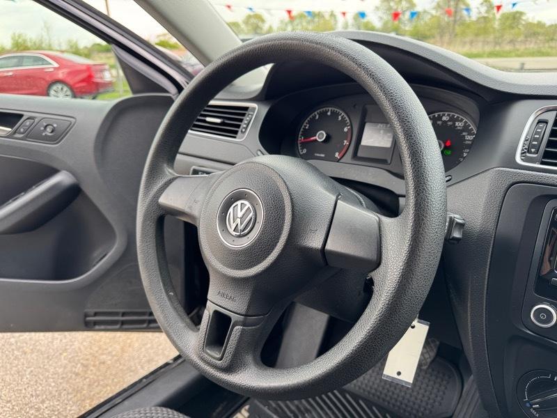 Volkswagen Jetta S 2013