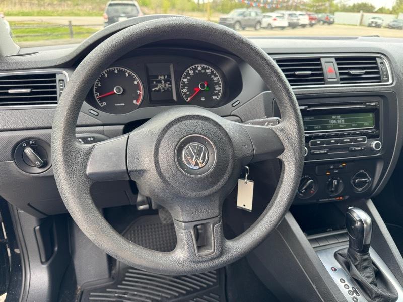 Volkswagen Jetta S 2013