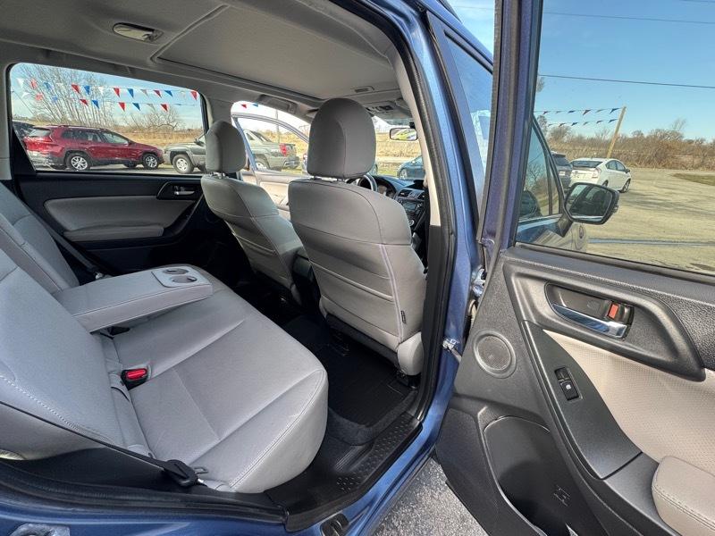 Subaru Forester 2.5i Touring 2015