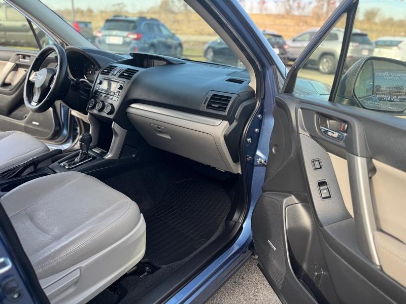 Subaru Forester 2.5i Touring 2015