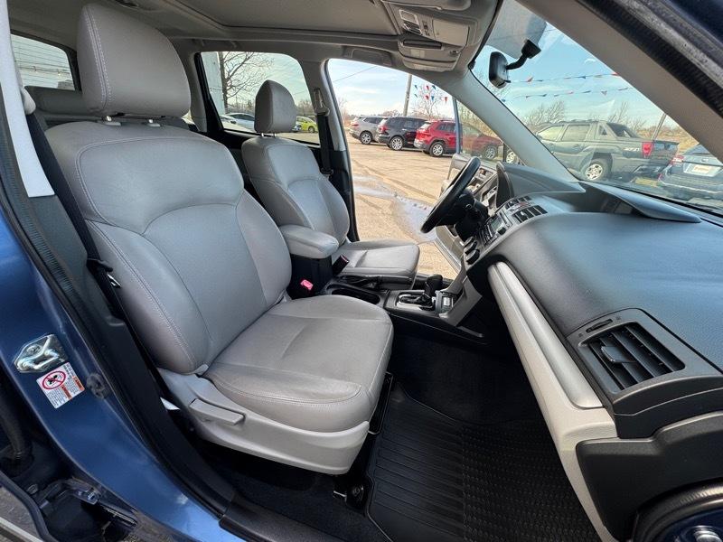 Subaru Forester 2.5i Touring 2015