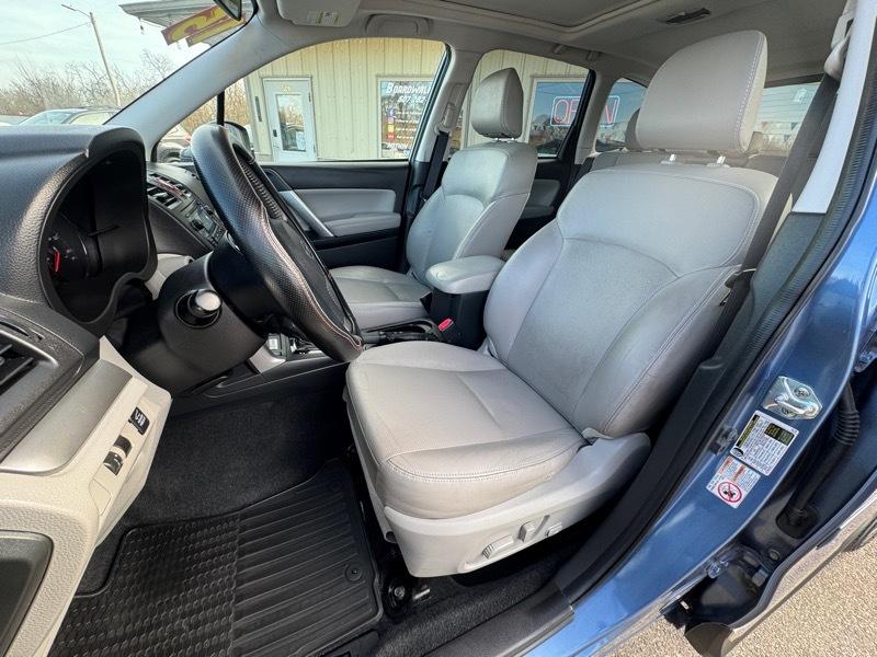 Subaru Forester 2.5i Touring 2015