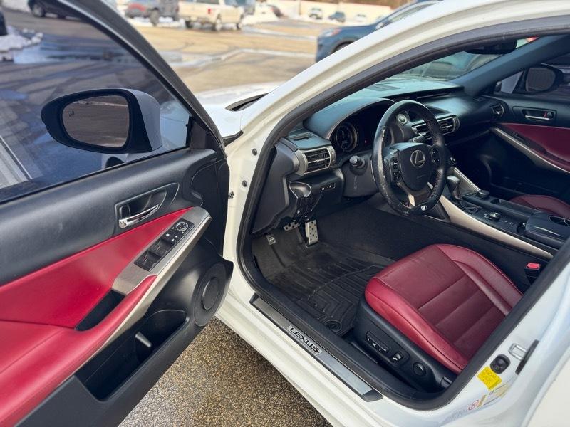 Lexus IS 250 RWD 2015