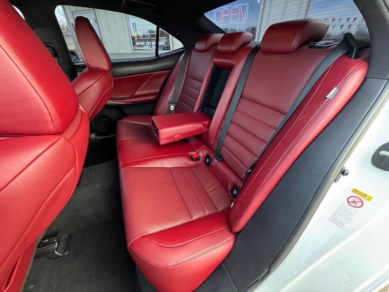 Lexus IS 250 RWD 2015