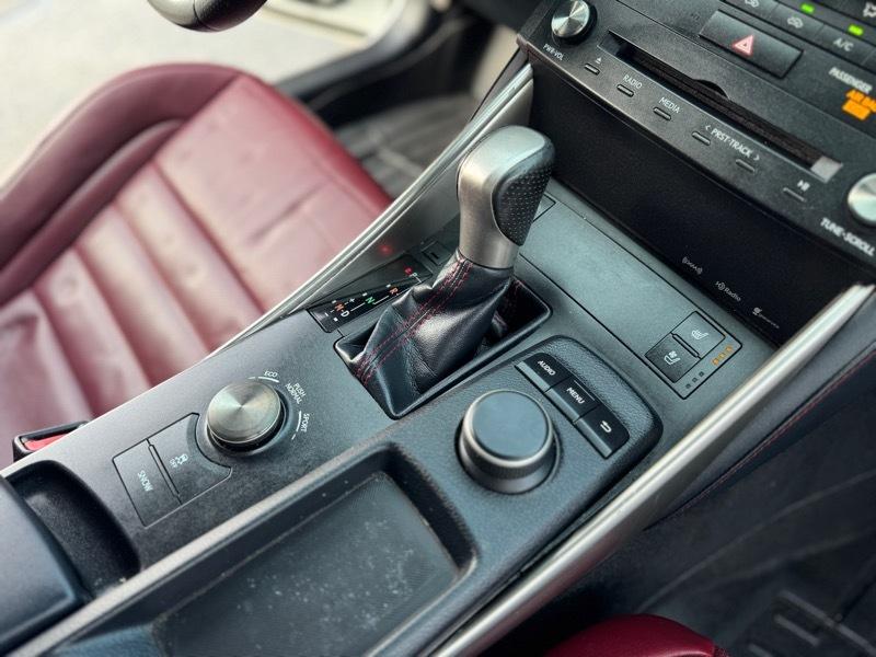 Lexus IS 250 RWD 2015