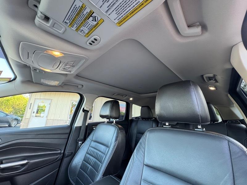 Ford Escape Titanium 4WD 2015