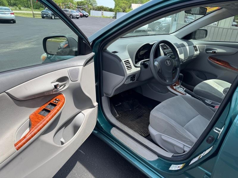 Toyota Corolla XLE 2009