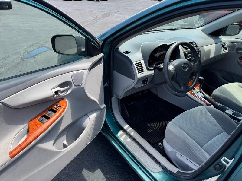 Toyota Corolla XLE 2009