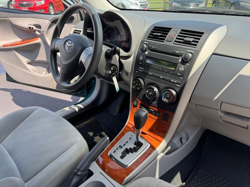 Toyota Corolla XLE 2009