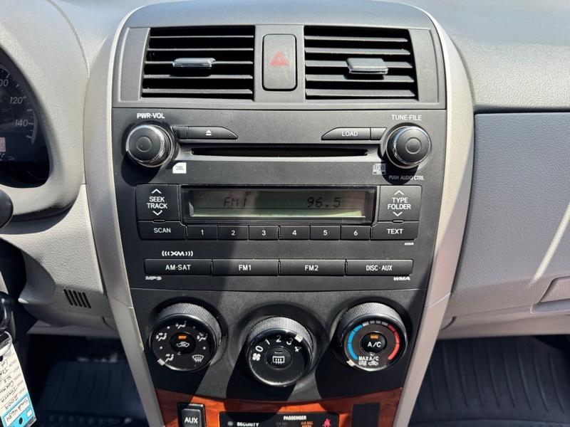 Toyota Corolla XLE 2009