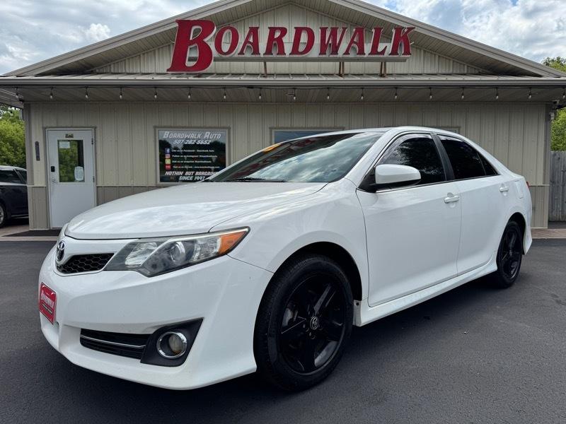 Toyota Camry SE 2012
