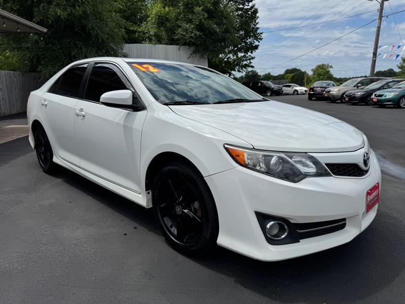 Toyota Camry SE 2012