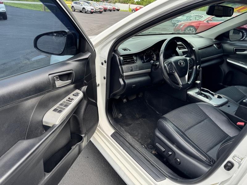 Toyota Camry SE 2012
