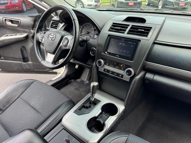 Toyota Camry SE 2012