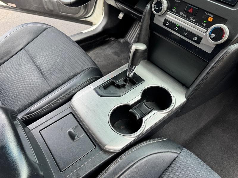 Toyota Camry SE 2012