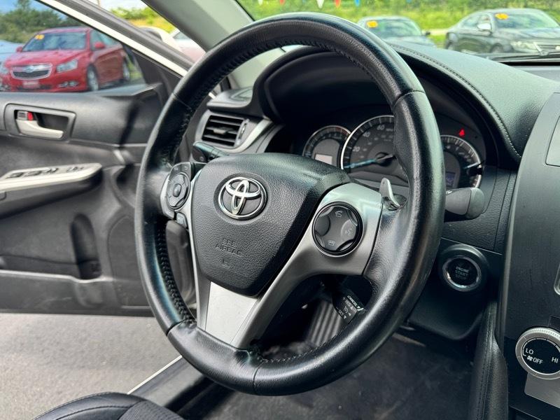 Toyota Camry SE 2012