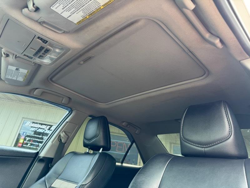 Toyota Camry SE 2012