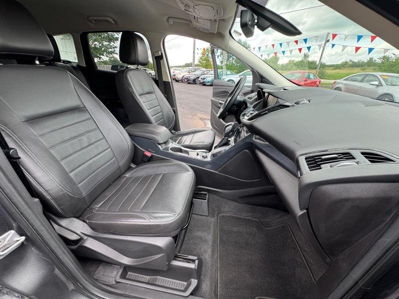 Ford Escape Titanium 4WD 2014