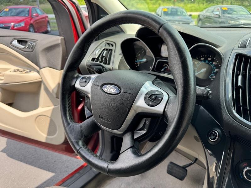 Ford Escape Titanium 4WD 2014