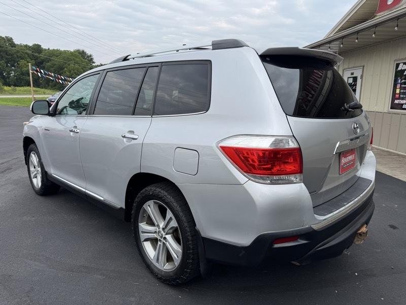 Toyota Highlander Limited 4WD 2011