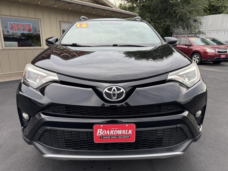Toyota RAV4 SE 4WD 2016