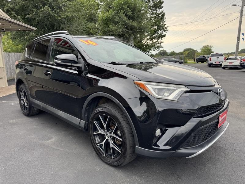 Toyota RAV4 SE 4WD 2016