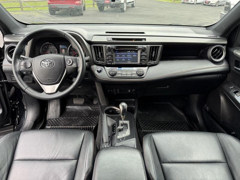 Toyota RAV4 SE 4WD 2016