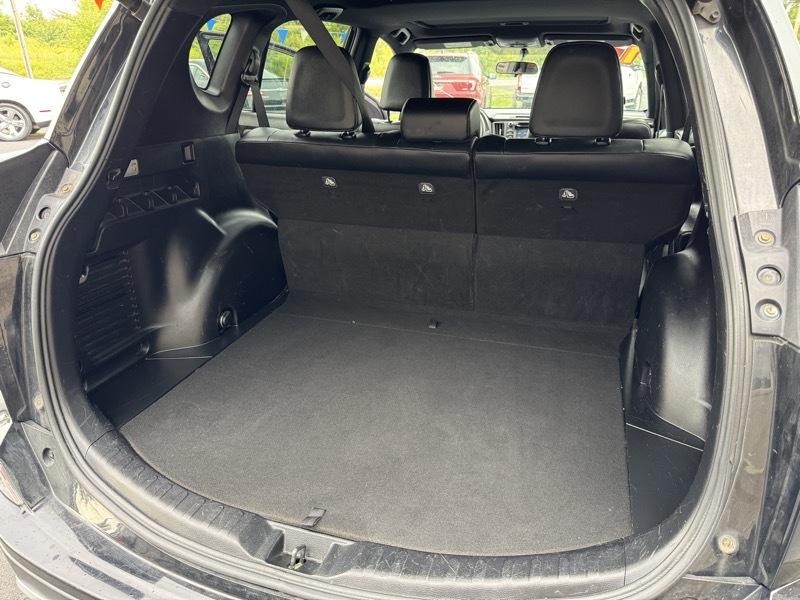 Toyota RAV4 SE 4WD 2016