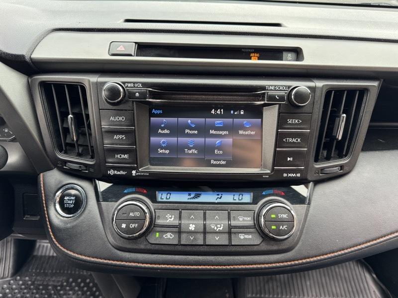 Toyota RAV4 SE 4WD 2016