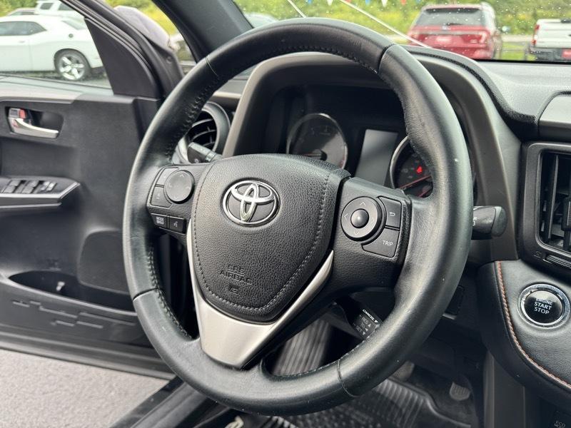 Toyota RAV4 SE 4WD 2016