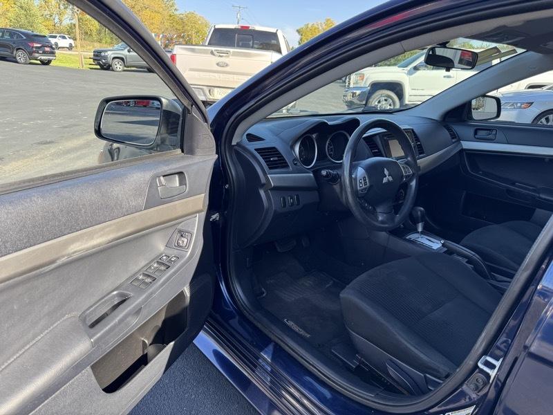 Mitsubishi Lancer  2014