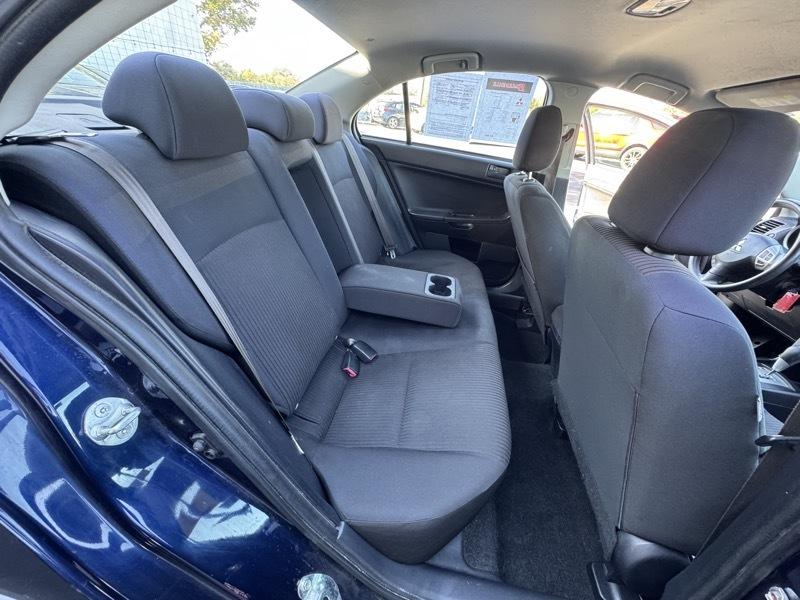 Mitsubishi Lancer  2014