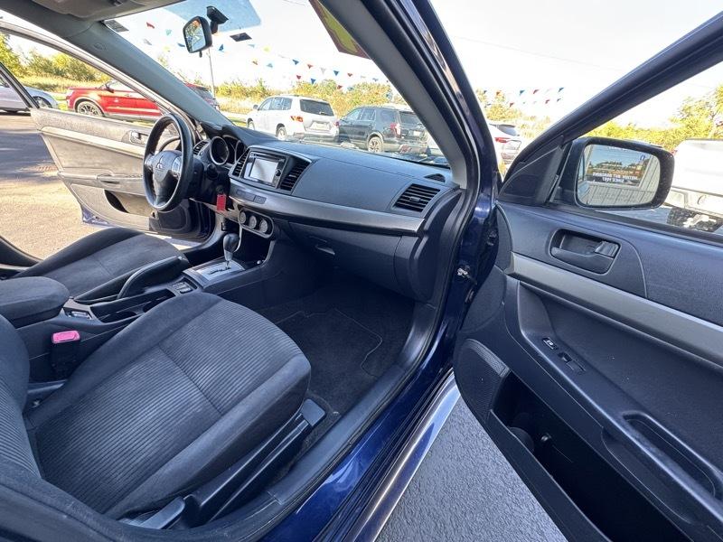 Mitsubishi Lancer  2014