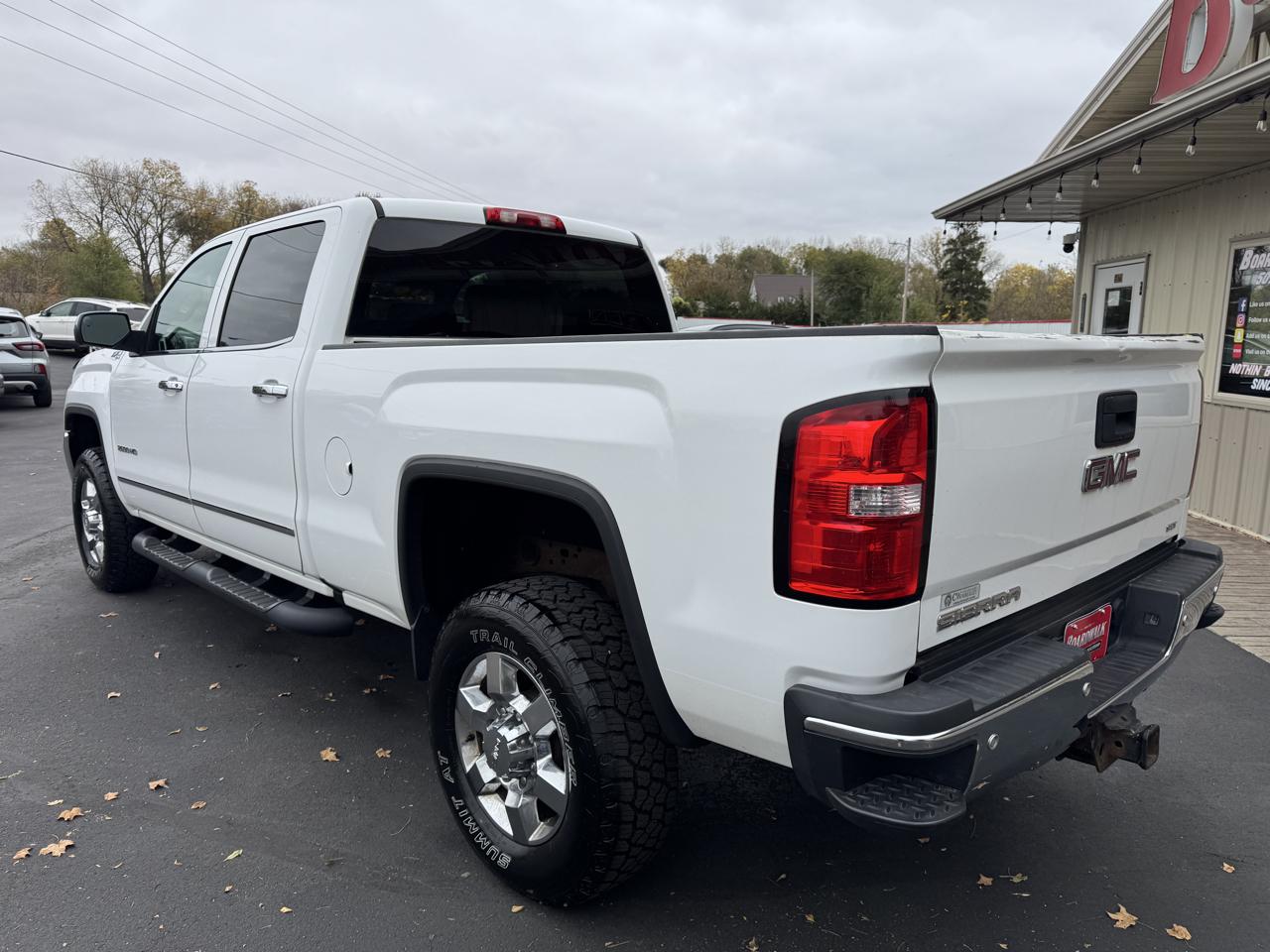 GMC Sierra 2500HD SLT Crew Cab 4WD 2016