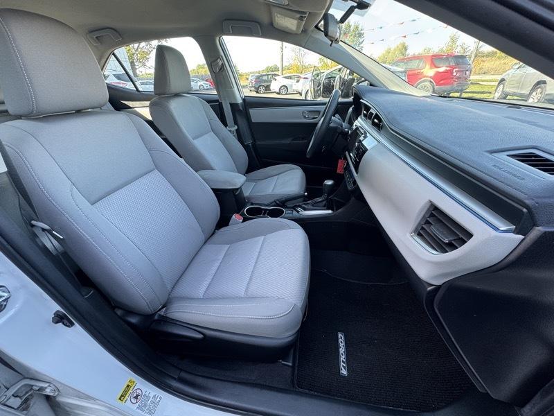 Toyota Corolla LE Eco 2015