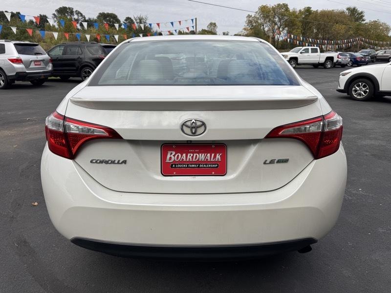 Toyota Corolla LE Eco 2015