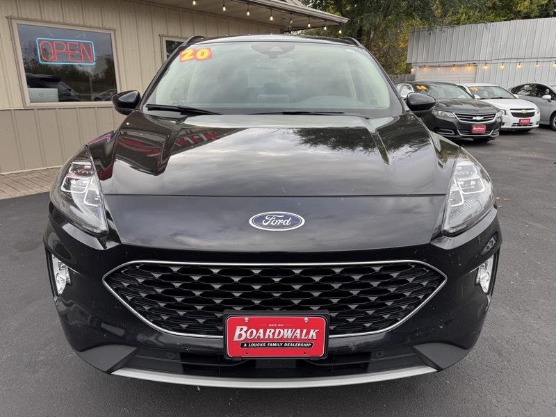 Ford Escape Titanium 4WD 2020