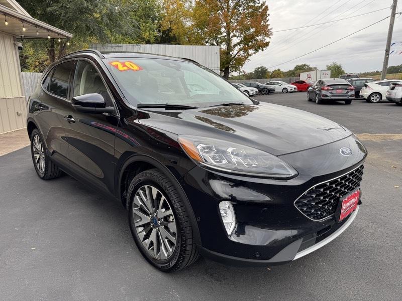 Ford Escape Titanium 4WD 2020