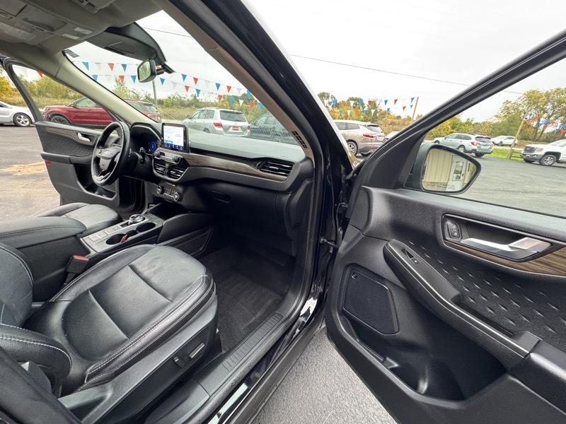 Ford Escape Titanium 4WD 2020