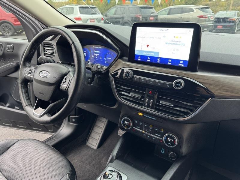 Ford Escape Titanium 4WD 2020