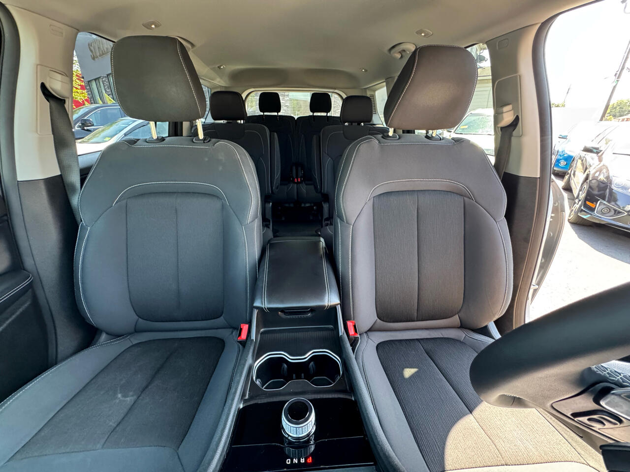 Jeep Grand Cherokee L Laredo 4WD 2023 Jeep Grand Cherokee L Laredo 4WD 2023
