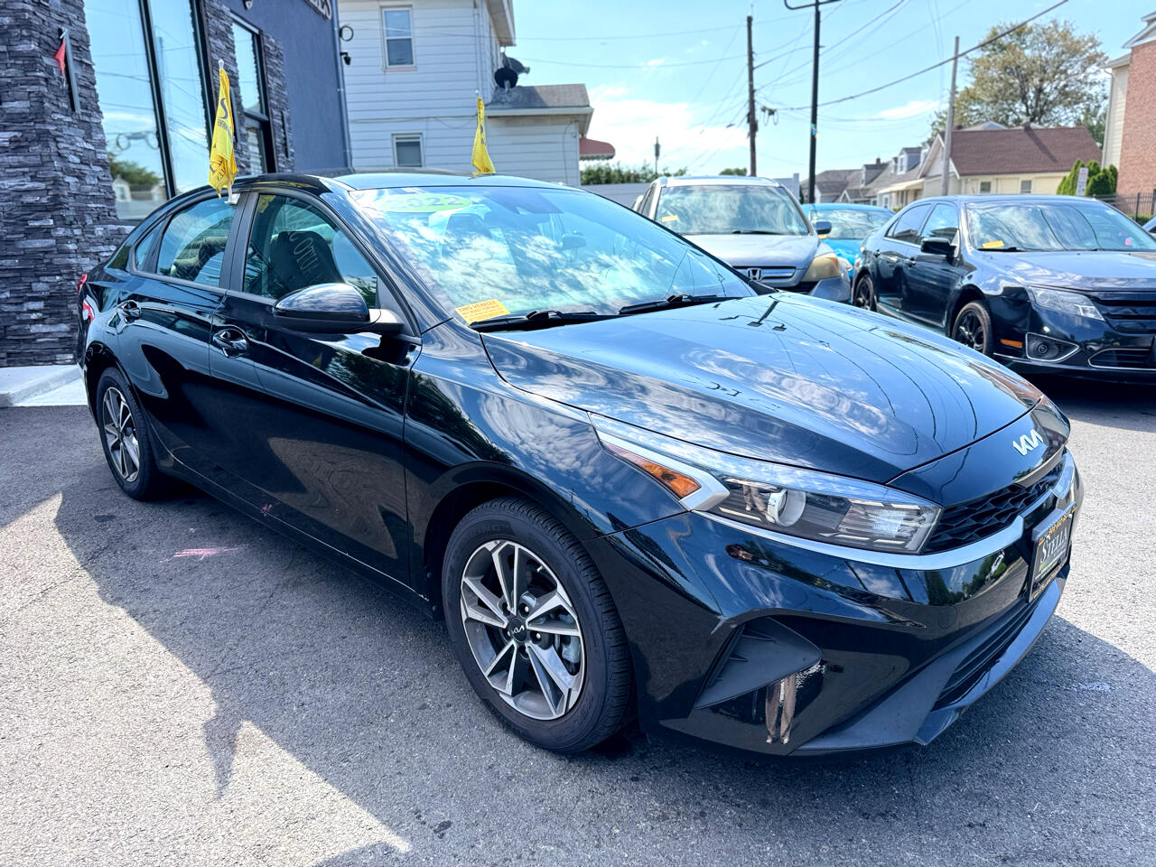 Kia Forte LXS 4D Sedan at 2022 Kia Forte LXS 4D Sedan at 2022