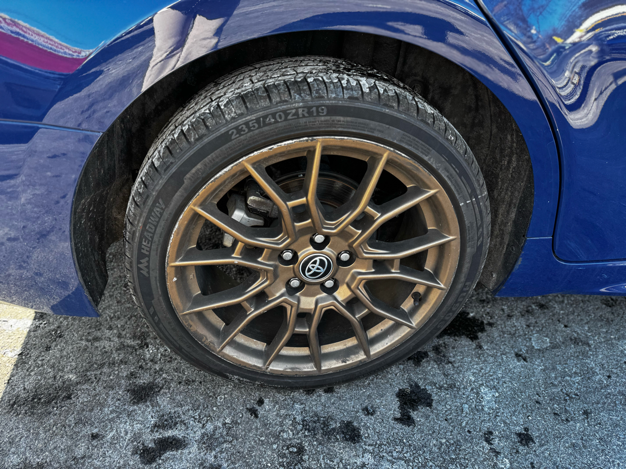 Toyota Camry SE 2023