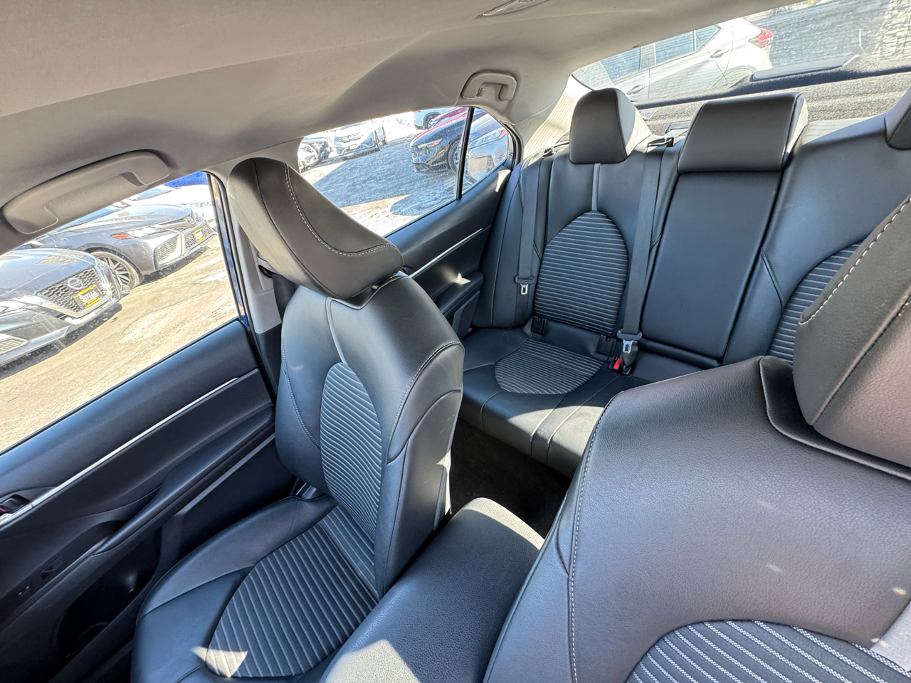 Toyota Camry SE 2023