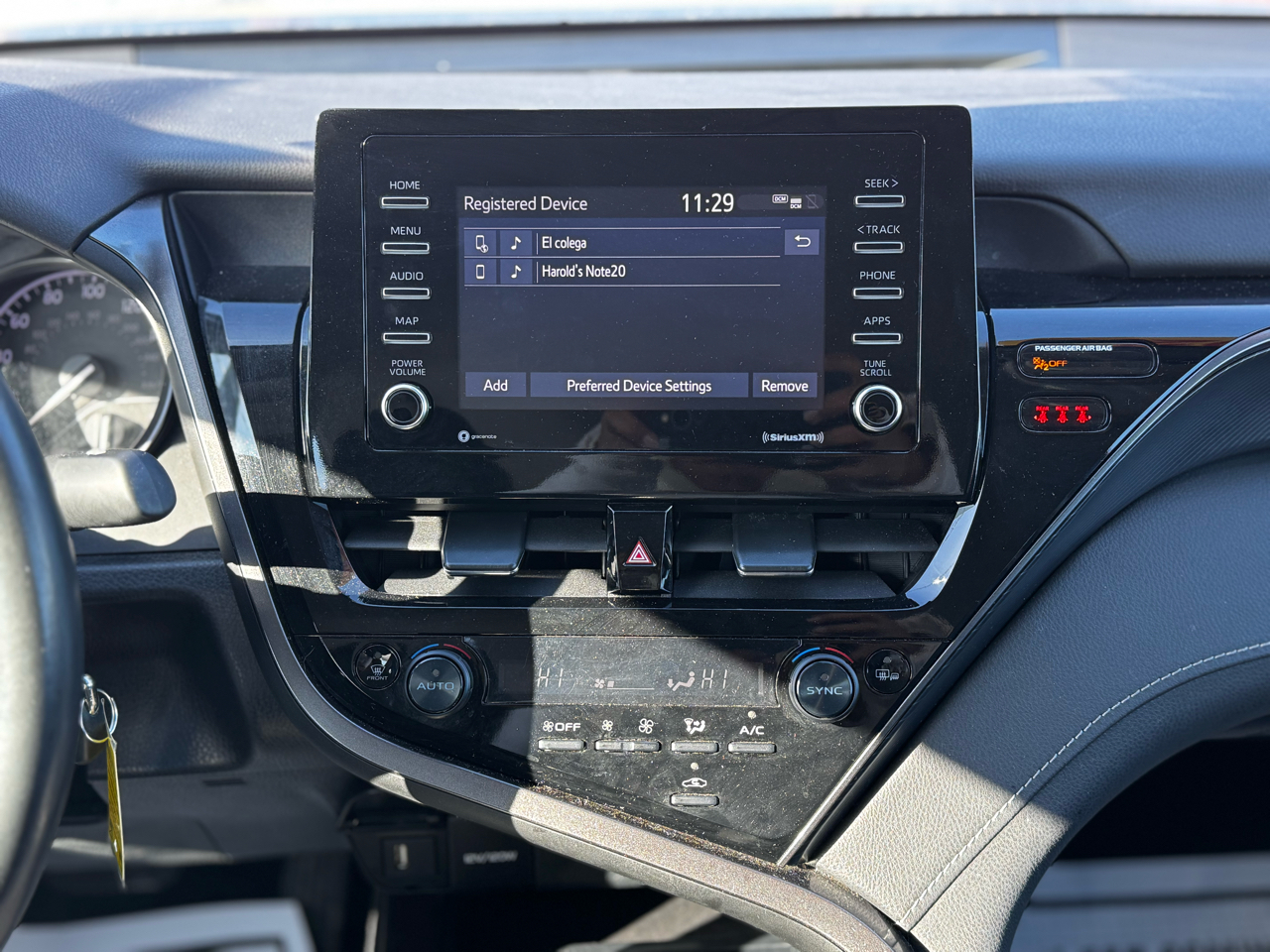 Toyota Camry SE 2023